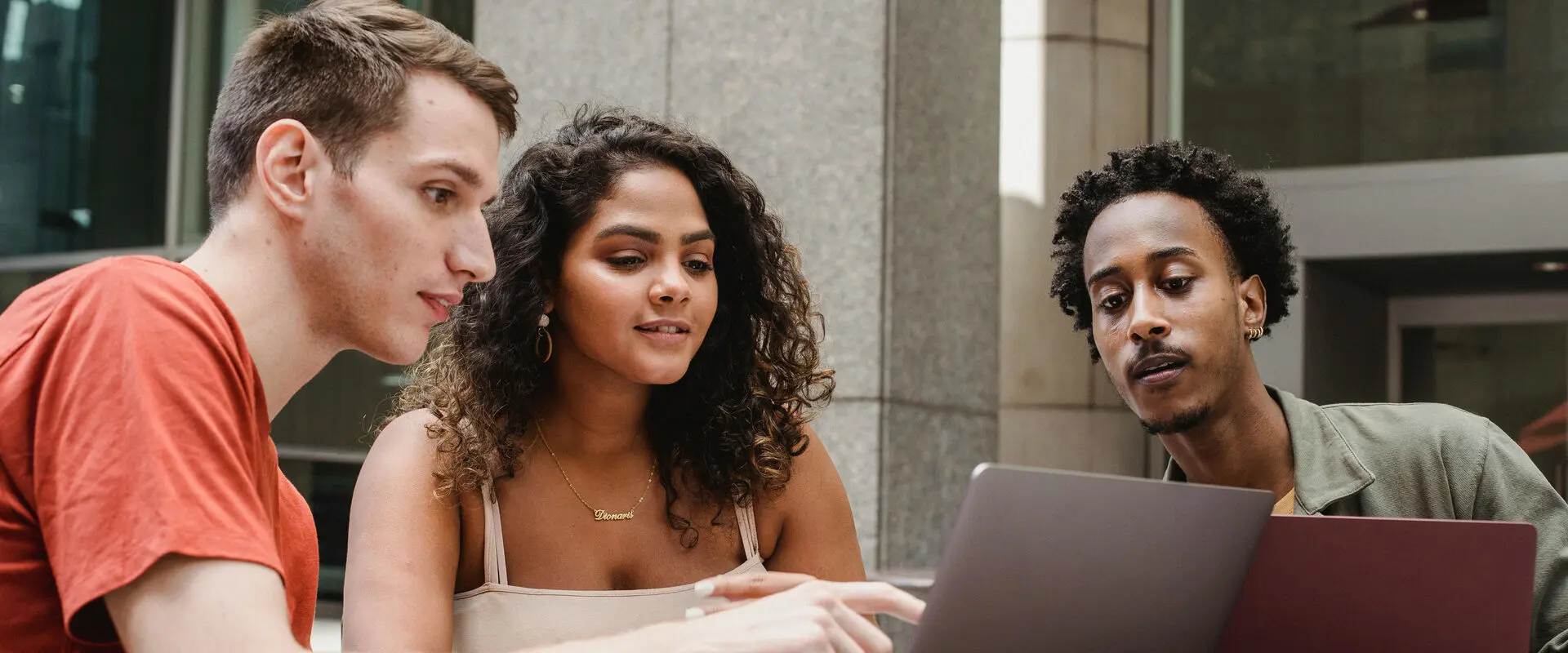 US students: Scholarships to study in Europe (2026)