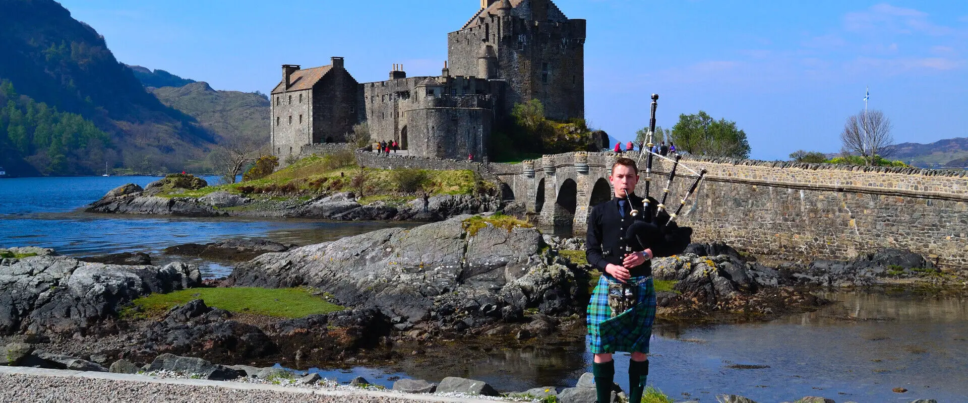 The top 6 books to read before you study in Scotland
