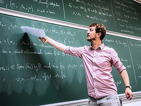 Study Education & Teaching at university: All you need to know